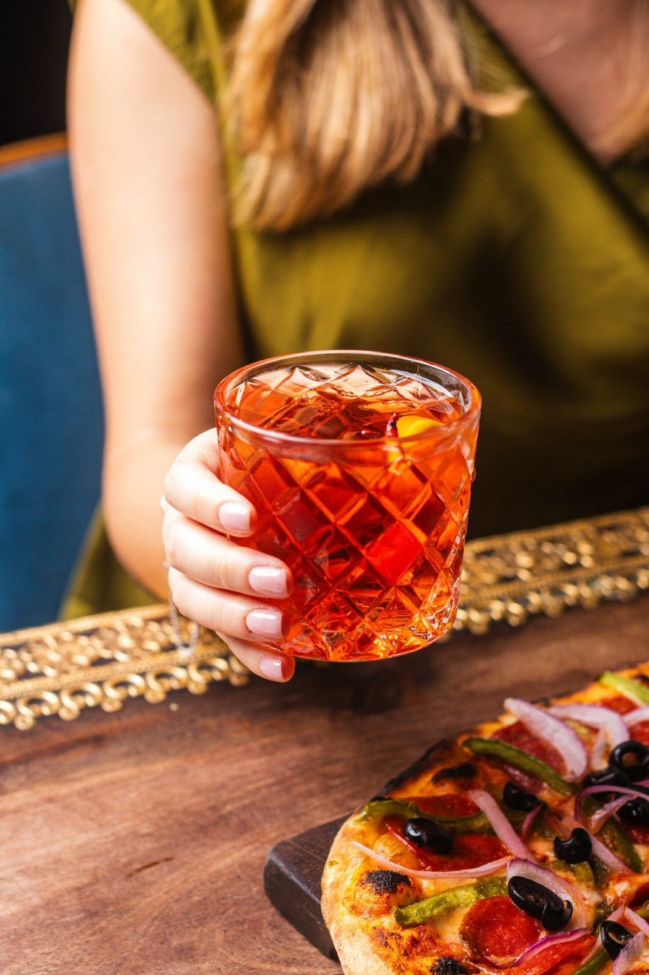 Coctel en vaso labrado